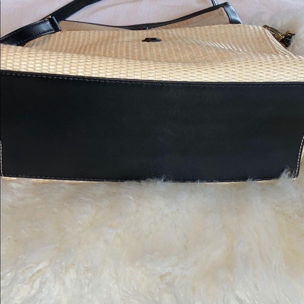Kate Spade with removable shoulder purse - Picture 3 of 13